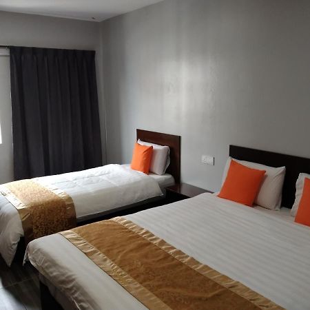 One World Hotel Kulai Exterior foto
