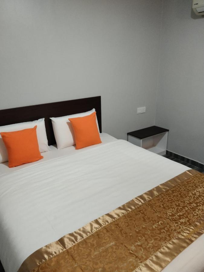 One World Hotel Kulai Exterior foto