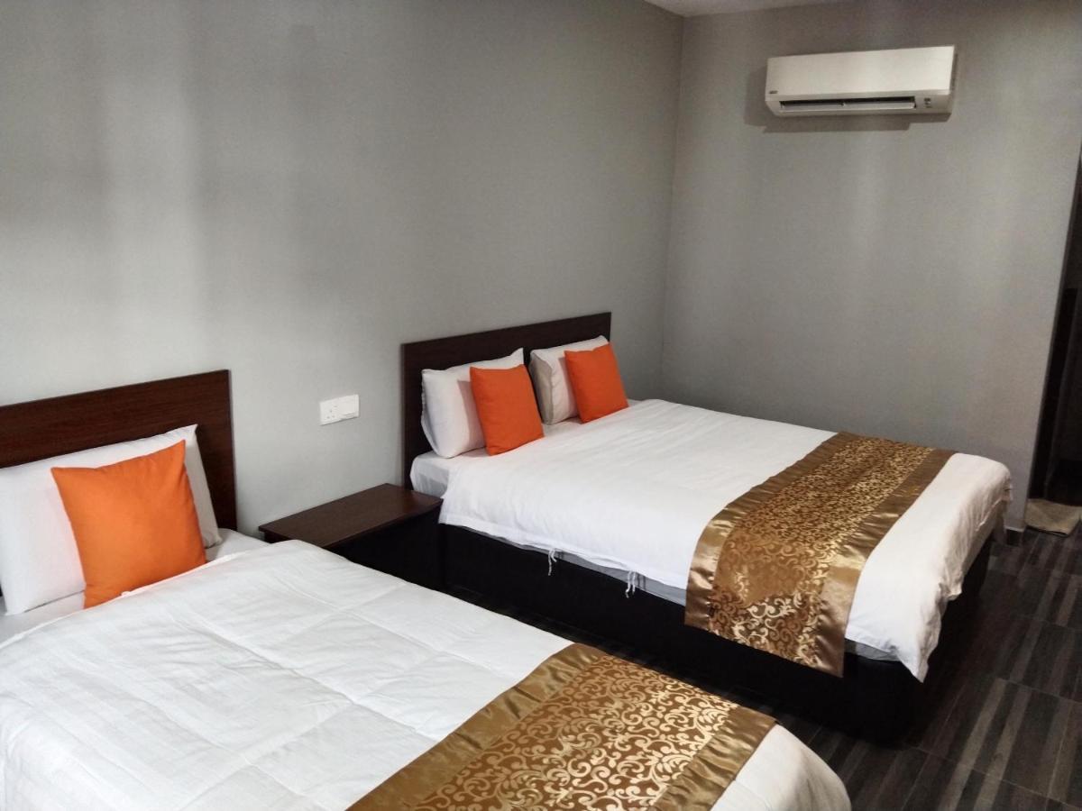 One World Hotel Kulai Exterior foto